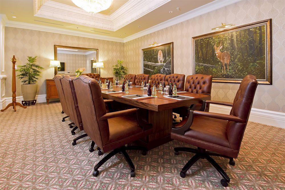 The Boardwalk Hotel, Convention Centre & Spa Port Elizabeth Extérieur photo
